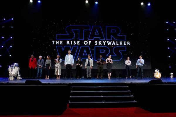 ルーカスフィルム社長、スカイウォーカー家を「終わらせる必要ない」再登場の可能性示唆