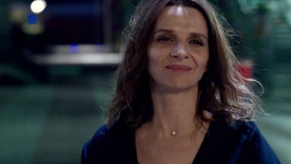 ジュリエット・ビノシュ、憑依型女優の4変化『私の知らないわたしの素顔』