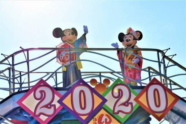 【ディズニー】ミッキーたちと謹賀新年！TDSでもお正月プログラムが盛大に開幕！