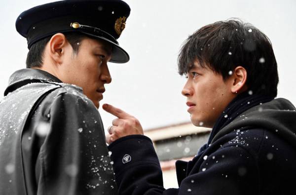 ストーリーに引き込まれる視聴者続出、鈴木亮平にも絶賛の声…「テセウスの船」