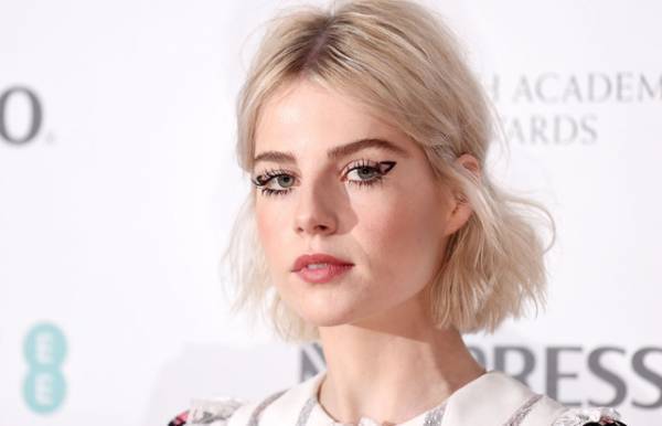 ルーシー・ボイントン、マリアンヌ・フェイスフルの伝記映画に主演 製作総指揮も