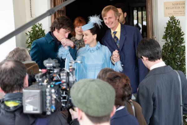 レネーを“変身”させた衣装デザイン画が到着『ジュディ 虹の彼方に』