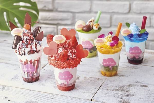 【USJ】デコ盛りシェイク専門店、パークと駅を繋ぐストリートに誕生！