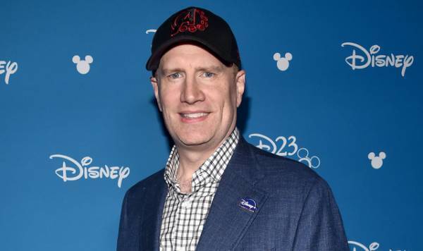 ケヴィン・ファイギ、「シンプソンズ」で“サノス”風キャラ「チノス」の声優に