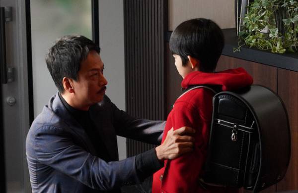 椎名桔平、“息子”との切ない別れに視聴者も号泣…「トップナイフ ―天才脳外科医の条件―」9話