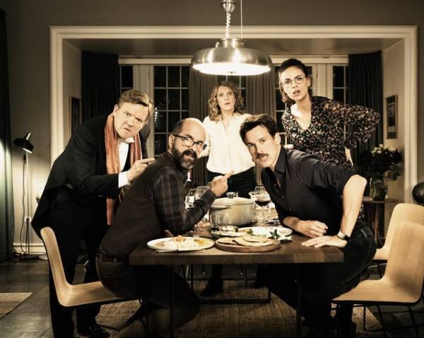 ドイツが抱腹絶倒した会話劇『お名前はアドルフ？』6月に日本公開