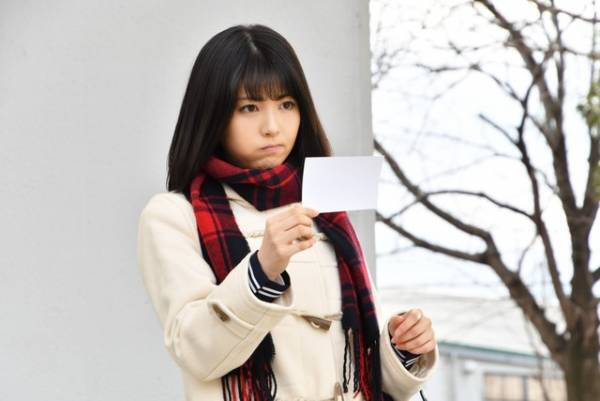 浜辺美波演じる“中学生”の時乃、難問に悩む？「アリバイ崩し承ります特別編」後編