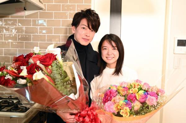 上白石萌音「『恋つづ』大好き」、佐藤健も「キュンキュン」勇者＆魔王が揃って撮了