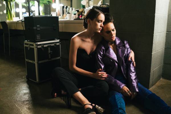 ナタリー・ポートマン、トラウマとスキャンダルに直面する“スター”を熱演『ポップスター』