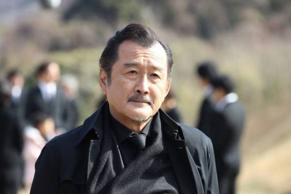 吉田鋼太郎に「ハマり役」、豪華出演者にも驚きの声…「SUITS／スーツ2」第1話