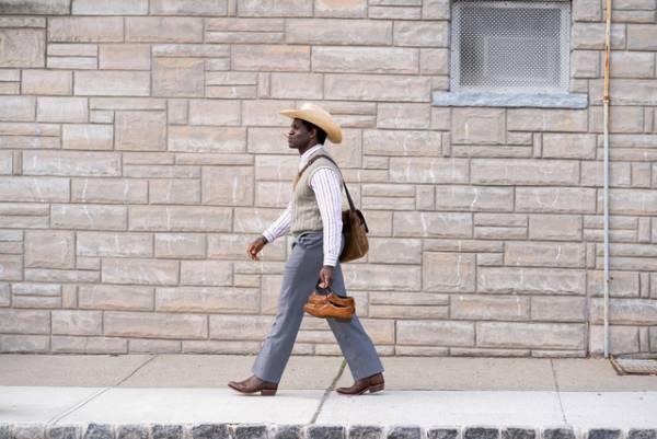 【おうちで傑作レビュー】お疲れ気味の平日夜にオススメ…1話完結で贈るApple TV+「リトル・アメリカ」