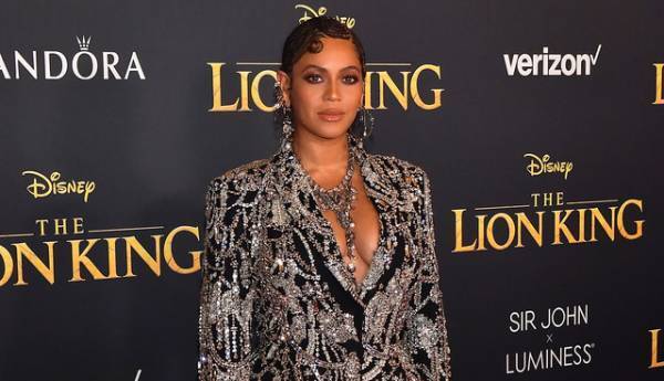 ビヨンセ、ツイッター社CEOと手を組みコロナ禍で働く人々に6億円を寄付