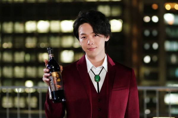 中村倫也の変装に「甘々」、食事シーンにも視聴者注目…「美食探偵 明智五郎」3話