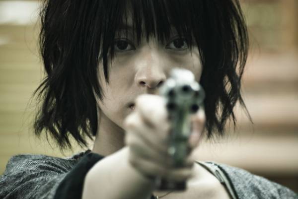 村上虹郎主演『銃』、日南響子主演で新たに描く『銃 2020』公開決定