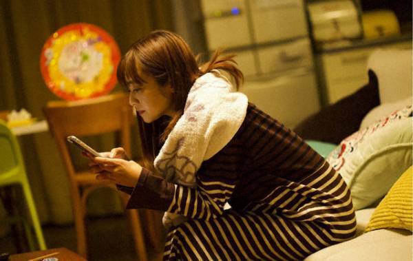 安達祐実の“部屋着”に「好き」「見るの楽しい」注目の声多数…「捨ててよ、安達さん。」4話