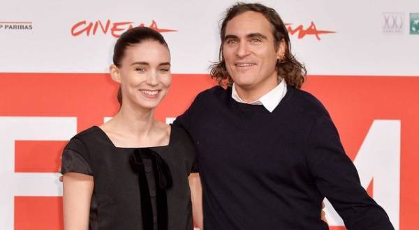 ホアキン・フェニックスがパパに！婚約者のルーニー・マーラが妊娠