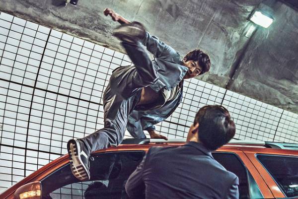 クォン・サンウ主演『ヒットマン』9月公開！元暗殺者の売れない漫画家に