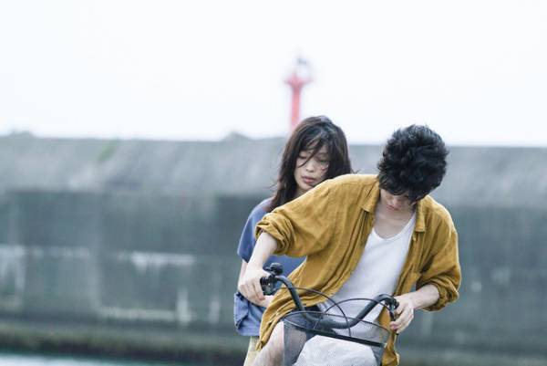 村上虹郎×芋生悠W主演で切ない逃避行描く…小泉今日子らプロデュース『ソワレ』特報