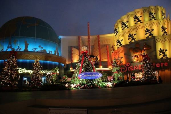 【ディズニー】再開のイクスピアリ、「県外からのご来館はお控えください」