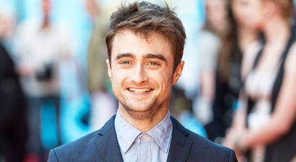 ダニエル・ラドクリフ、J.K.ローリングの反トランスジェンダーツイートを謝罪