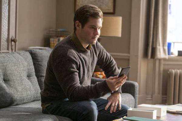 スマホが嫉妬!? 勝手にメール、情報漏洩まで…『ジェクシー! 』予告