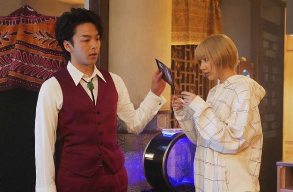 武田玲奈“闇落ち”に称賛＆仲里依紗“復活”に驚きも、中村倫也主演「美食探偵 明智五郎」7話