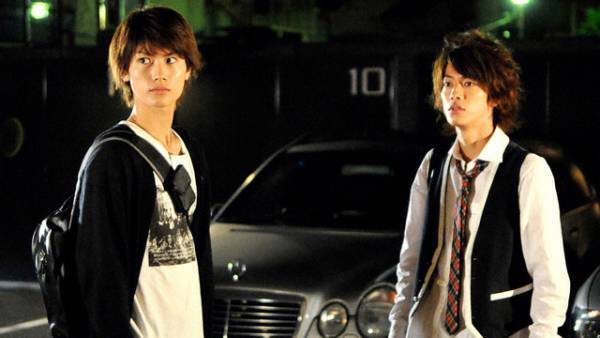 三浦春馬＆佐藤健共演「ブラッディ・マンデイ」Paraviで独占配信へ