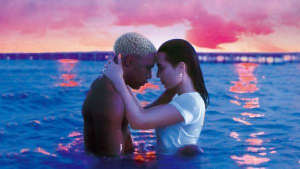 自然光が奇跡の一瞬、感情の動きをとらえる『WAVES／ウェイブス』撮影秘話