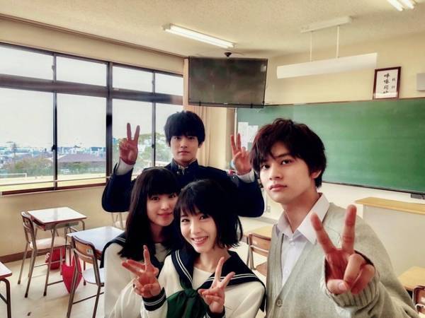 浜辺美波＆北村匠海出演『ふりふら』メイキング写真公開