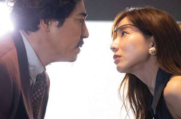 “鮎の塩焼き”にかぶりつく田中みな実に「最終回もクセが強かった」…「M　愛すべき人がいて」最終回