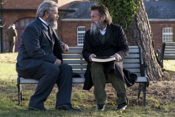 メル・ギブソン＆ショーン・ペン初共演、辞典誕生に隠された奇跡の実話『博士と狂人』公開