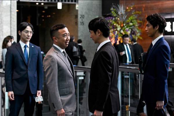 堺雅人の「倍返し」復活に視聴者喝采、市川猿之助の“顔芸”にも注目…「半沢直樹」1話