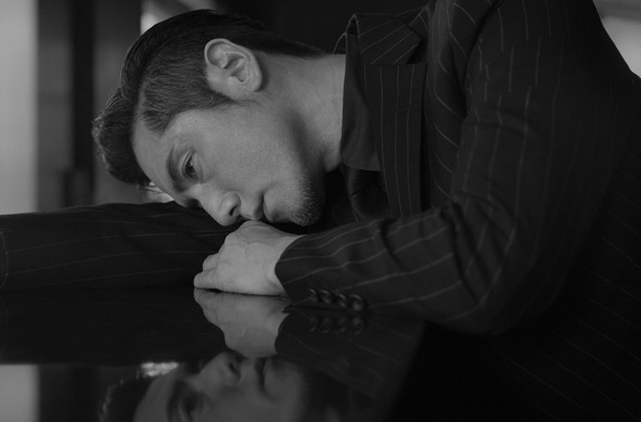 本木雅弘＆松田龍平ら登場の「硬派の肖像」、京都にて厳選された15作品が並ぶ写真展開催