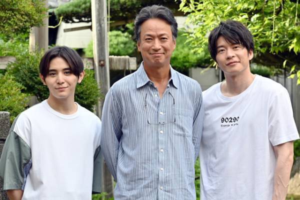椎名桔平、山田涼介＆田中圭「キワドい２人」兄弟の父親役「良い親子関係を築いていけたら」