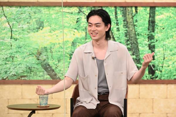 菅田将暉、中村倫也からのビデオメッセージに苦笑？「サワコの朝」