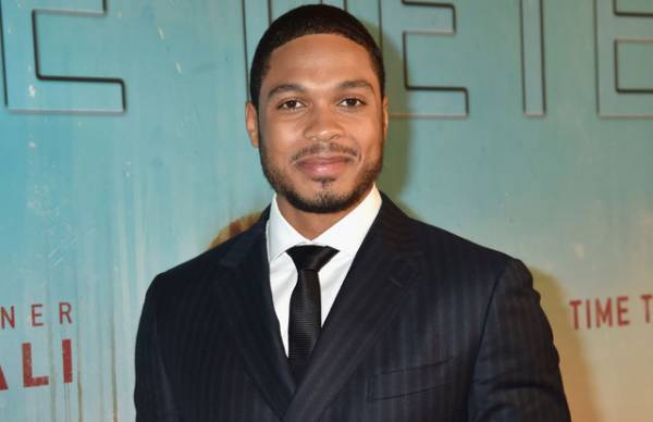 『ジャスティス・リーグ』レイ・フィッシャー、元DC重役を名指して再度批判