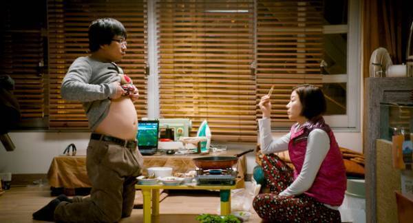 ヤン・イクチュンのぽっこりお腹と切ない眼差し…『詩人の恋』場面写真到着