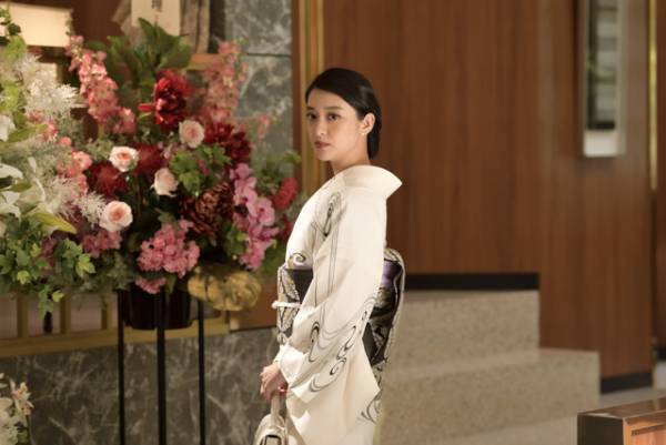 武井咲「黒革の手帖」SPでドラマ復帰、原作は「拐帯行」