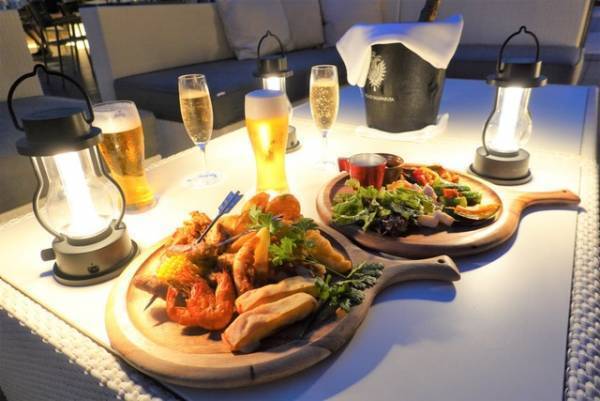 【USJ】開放感いっぱいビアテラスで豪華ディナー！9月27日まで延長も