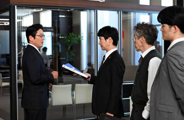 宮野真守の“顔芸”と香川照之“大和田”の「おねしゃす」が話題に…「半沢直樹」8話