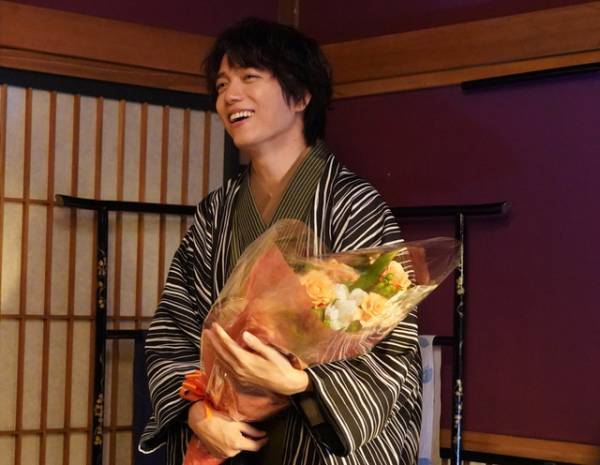 山崎育三郎、回想の高校生役に感謝！高杉＆岸井もクランクアップ「私たちはどうかしている」