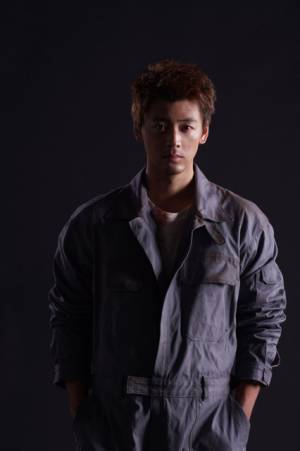 竹内涼真、終末世界で奮闘！ 1月の主演ドラマは絶体絶命サバイバルラブ