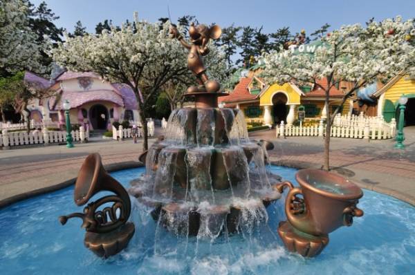 【ディズニー】パーク販売グッズのオンライン販売スタート！入園不要で誰でも購入可能に