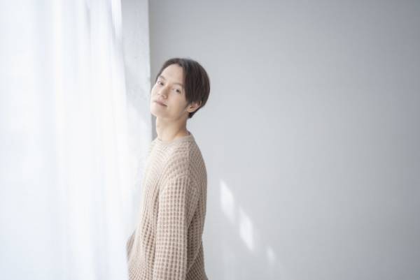 窪田正孝、2021カレンダー発売！ 最新撮り下ろし＆過去選りすぐりカットで構成