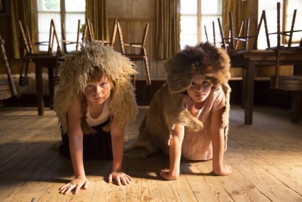 「亡命者に別れはつきもの」少女が友人と離れ離れに…『ヒトラーに盗られたうさぎ』本編映像