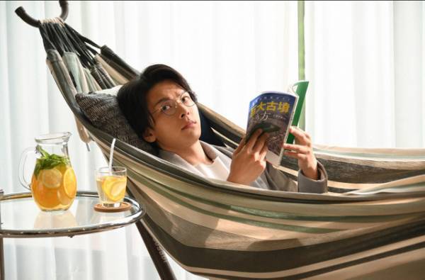 コンビニバイト、浴衣で卓球…色々な中村倫也に視聴者歓喜「この恋あたためますか」6話