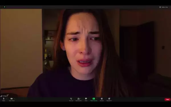 ロックダウン中に撮影した『ズーム／見えない参加者』監督「制限を強みとして使う」