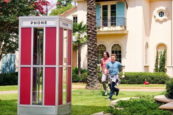 『ビルとテッド』電話ボックス型タイムマシンは『バック・トゥ・ザ・フューチャー』のおかげ!?