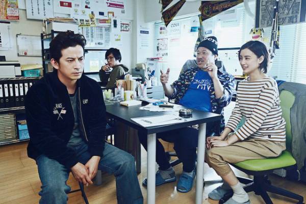 岡田准一＆佐藤二朗＆山本美月『ザ・ファブル』癒やしの象徴“オクトパス”のメイキング映像公開！ 前作の配信も決定