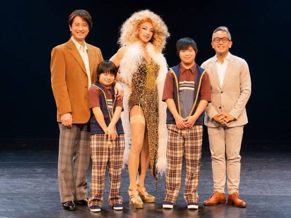 東山紀之「人の心に灯をともす」 舞台「チョコレートドーナツ」初日迎えコメント